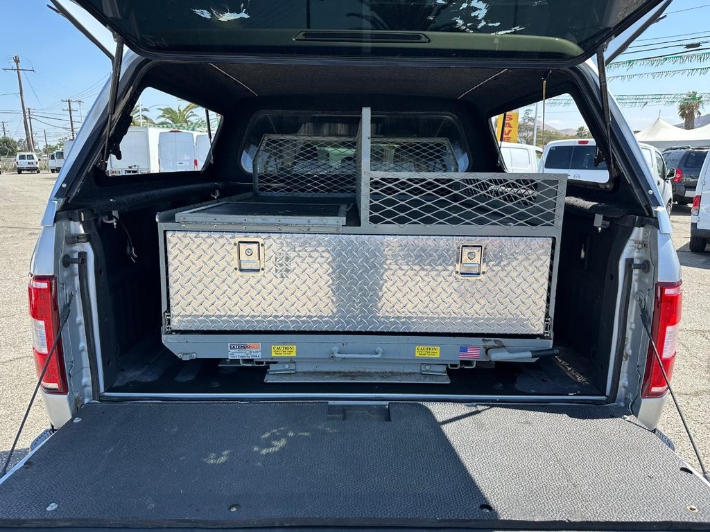 Ford F-150 Vehicle Full-screen Gallery Image 41