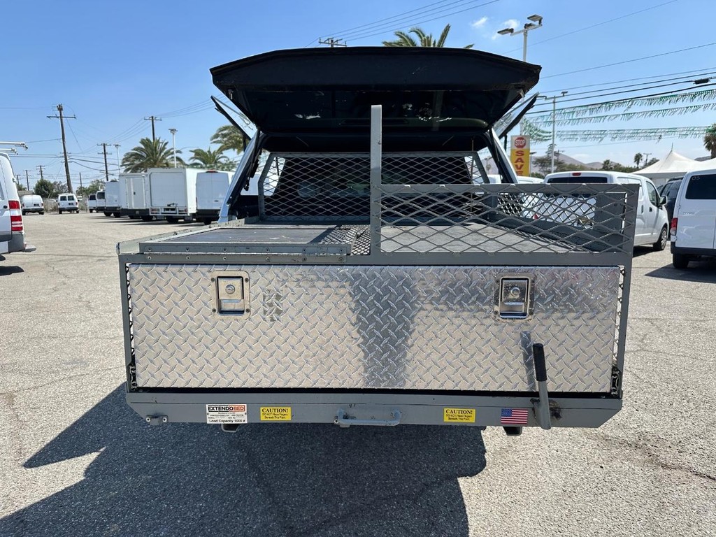 Ford F-150 Vehicle Full-screen Gallery Image 43