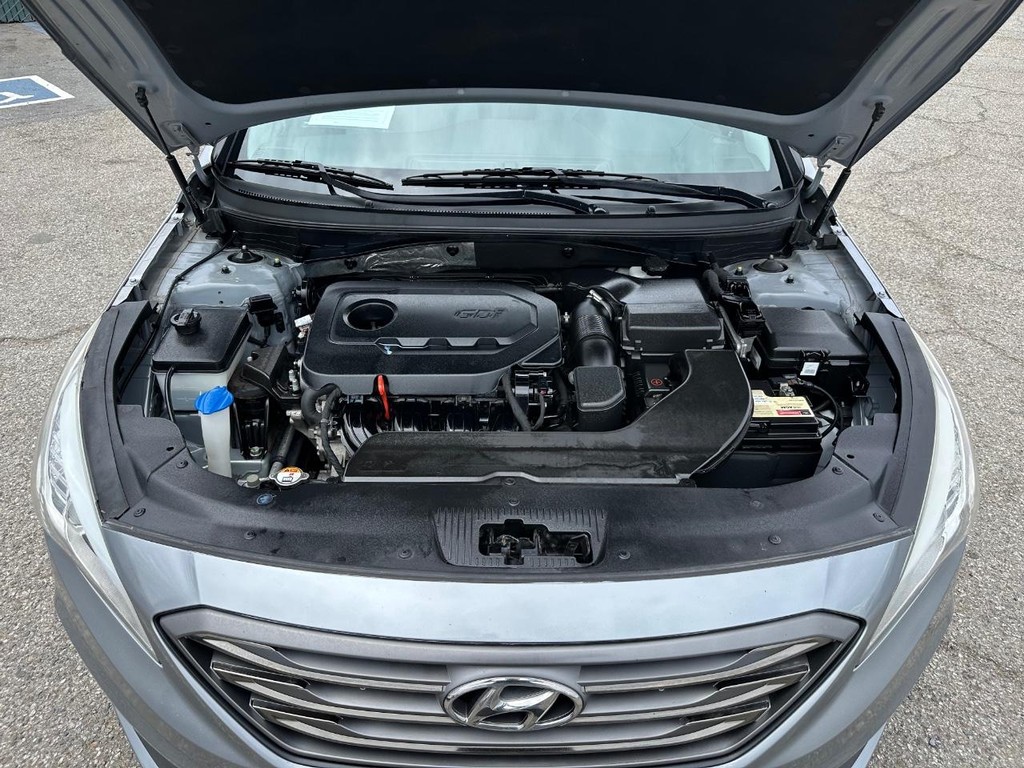 2015 Hyundai Sonata Sport photo 2