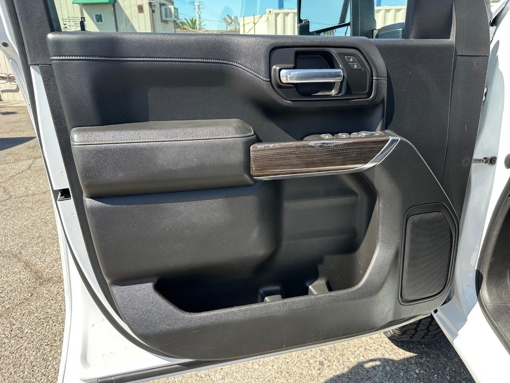 2020 Chevrolet Silverado 2500HD LT photo 13