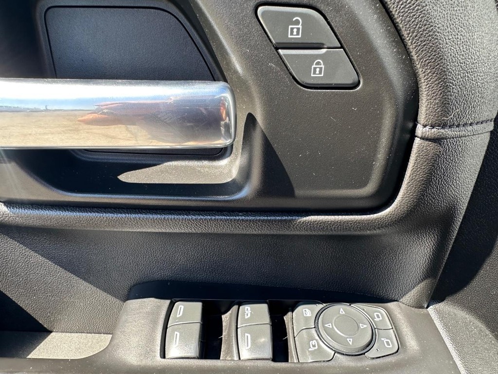 2020 Chevrolet Silverado 2500HD LT photo 32