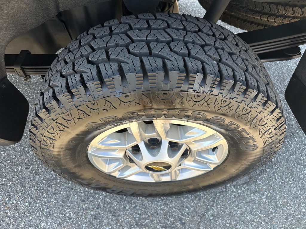 2020 Chevrolet Silverado 2500HD LT photo 3
