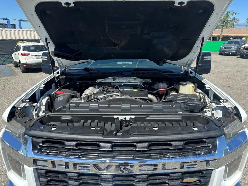 2020 Chevrolet Silverado 2500HD LT photo 4
