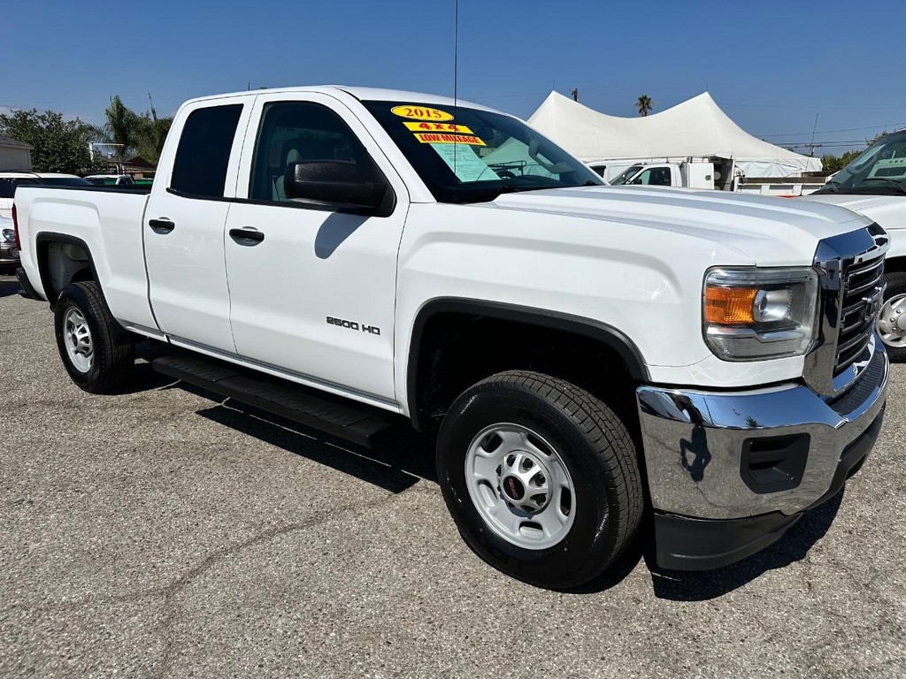 GMC Sierra 2500 Vehicle Full-screen Gallery Image 03