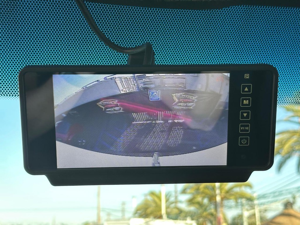 Mercedes-Benz Sprinter Vehicle Full-screen Gallery Image 31