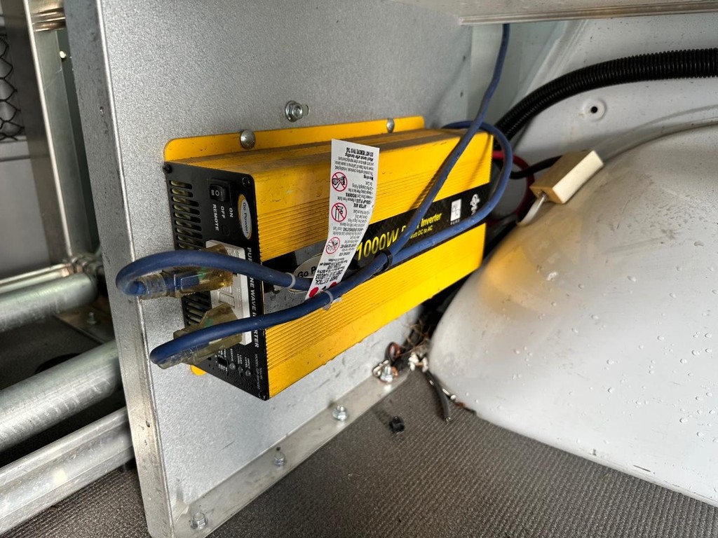 Mercedes-Benz Sprinter Vehicle Full-screen Gallery Image 39