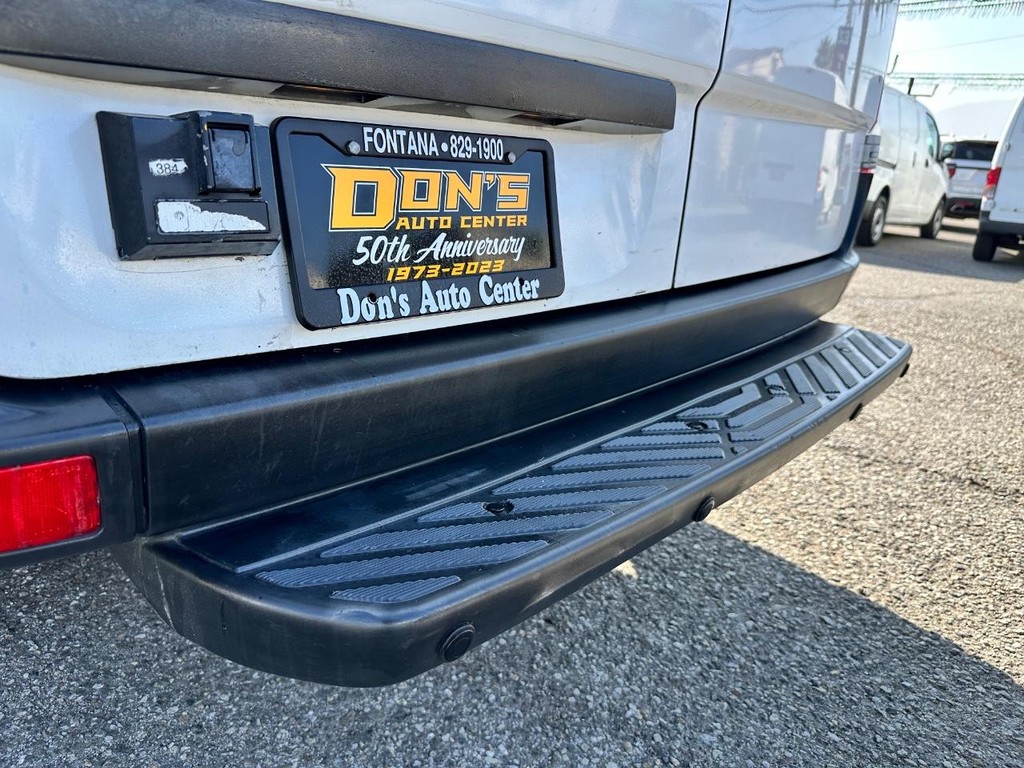 Mercedes-Benz Sprinter Vehicle Full-screen Gallery Image 42