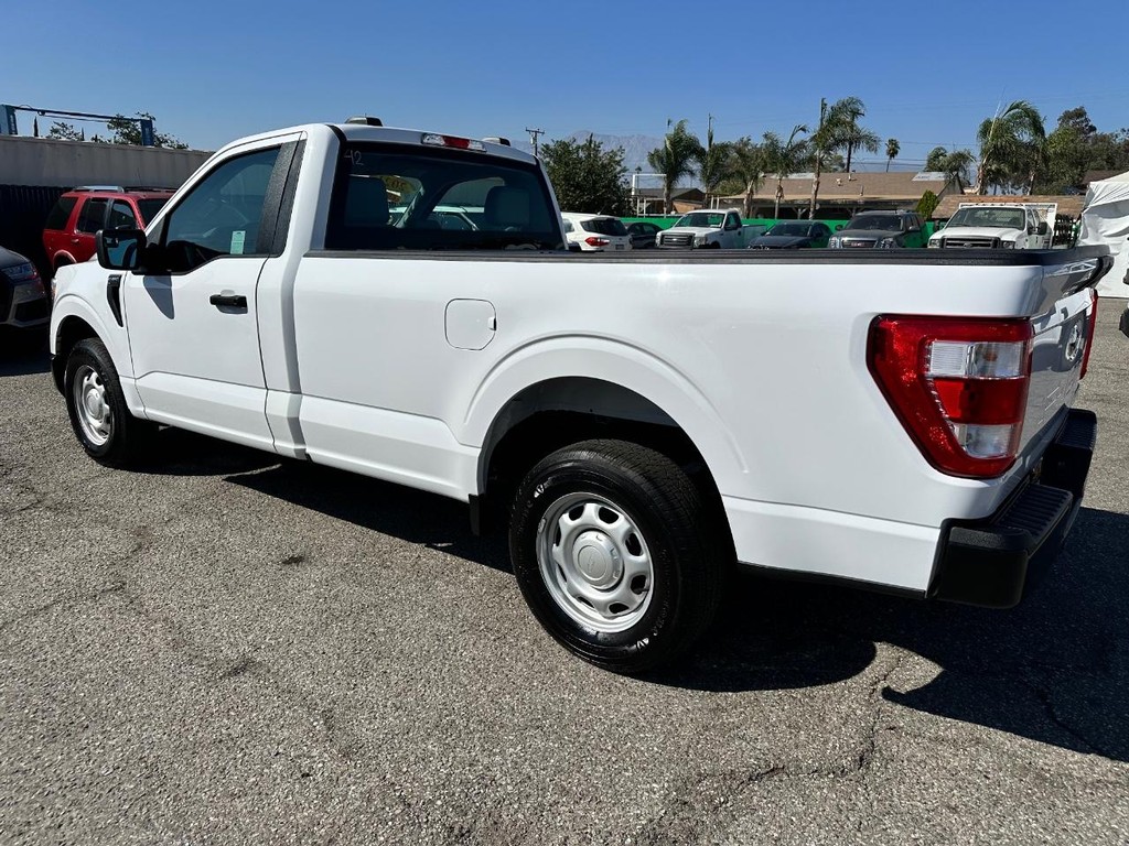 Ford F-150 Vehicle Full-screen Gallery Image 09