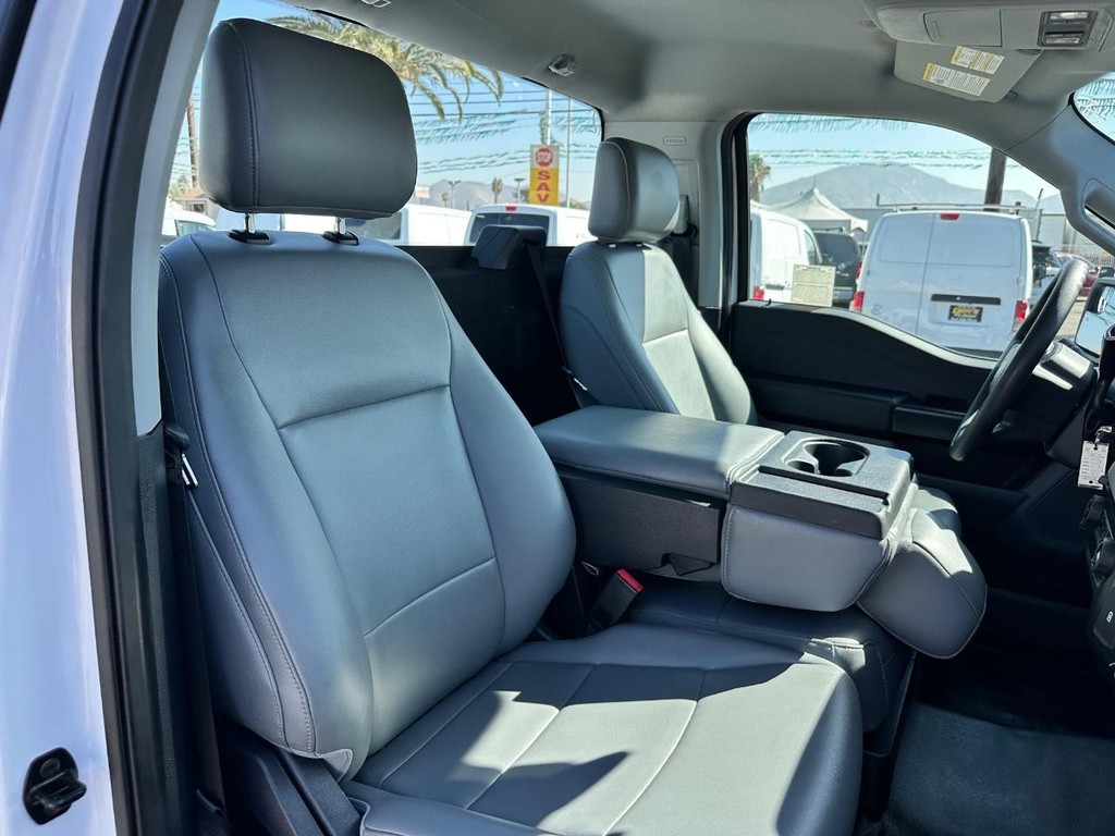 Ford F-150 Vehicle Full-screen Gallery Image 22