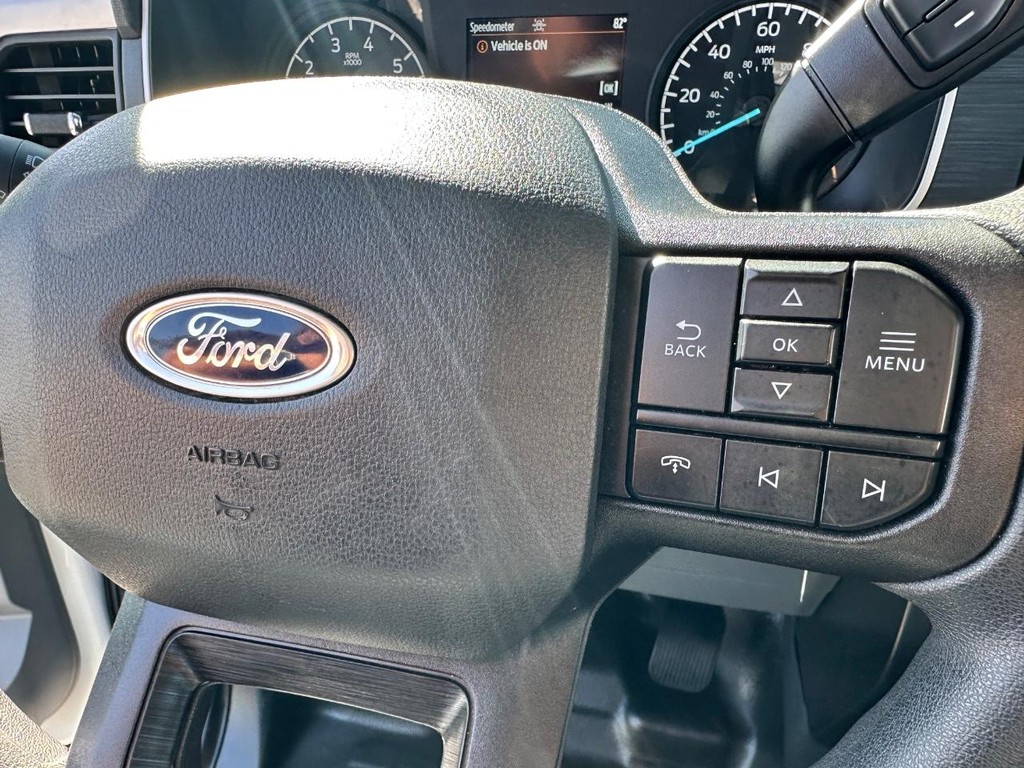 Ford F-150 Vehicle Full-screen Gallery Image 29