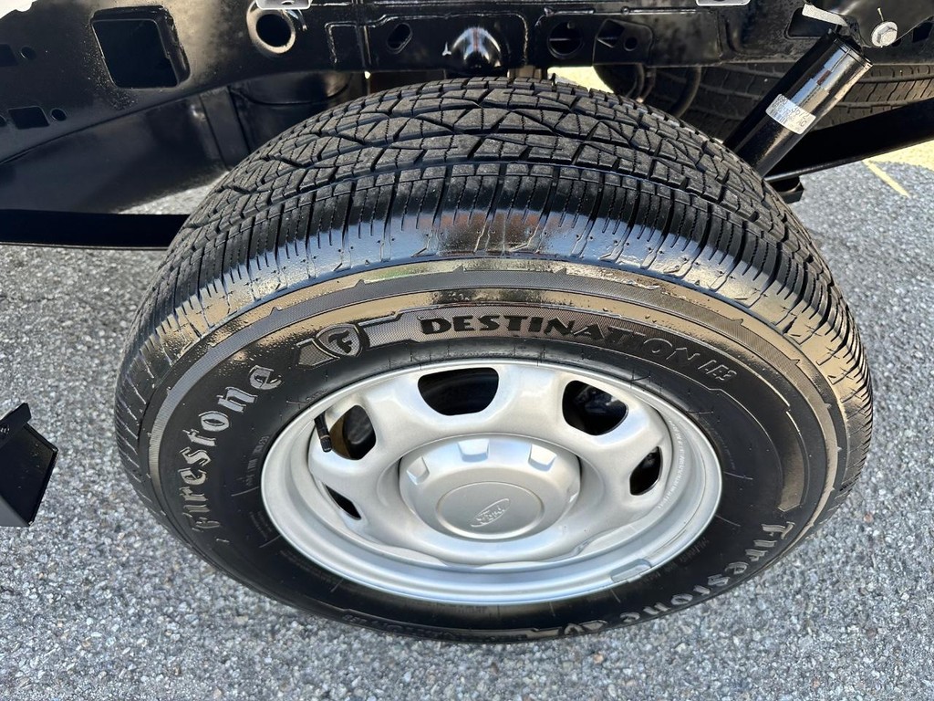 Ford F-150 Vehicle Full-screen Gallery Image 36