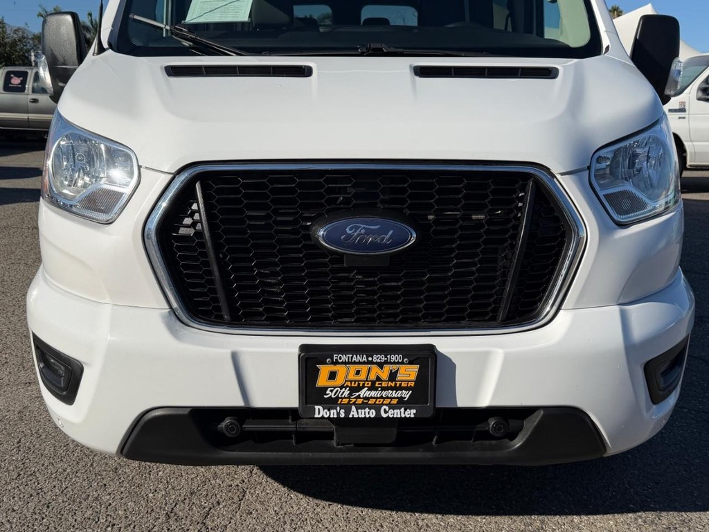 Ford Transit 350 Vehicle Full-screen Gallery Image 15