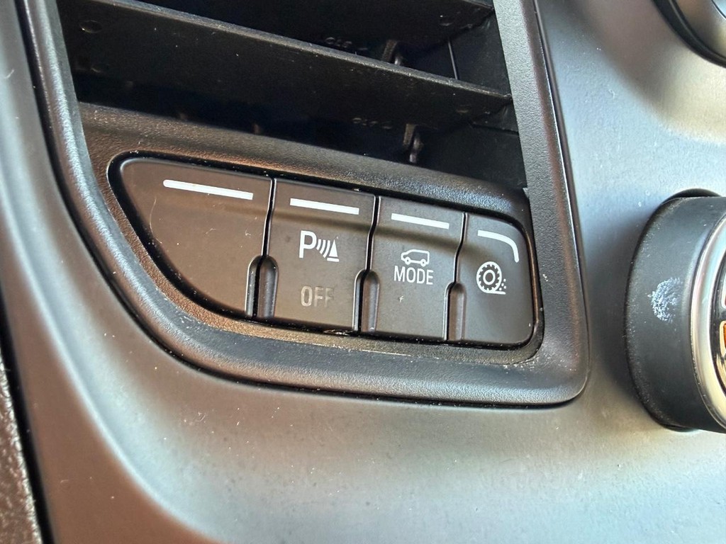 Ford Transit 350 Vehicle Full-screen Gallery Image 36