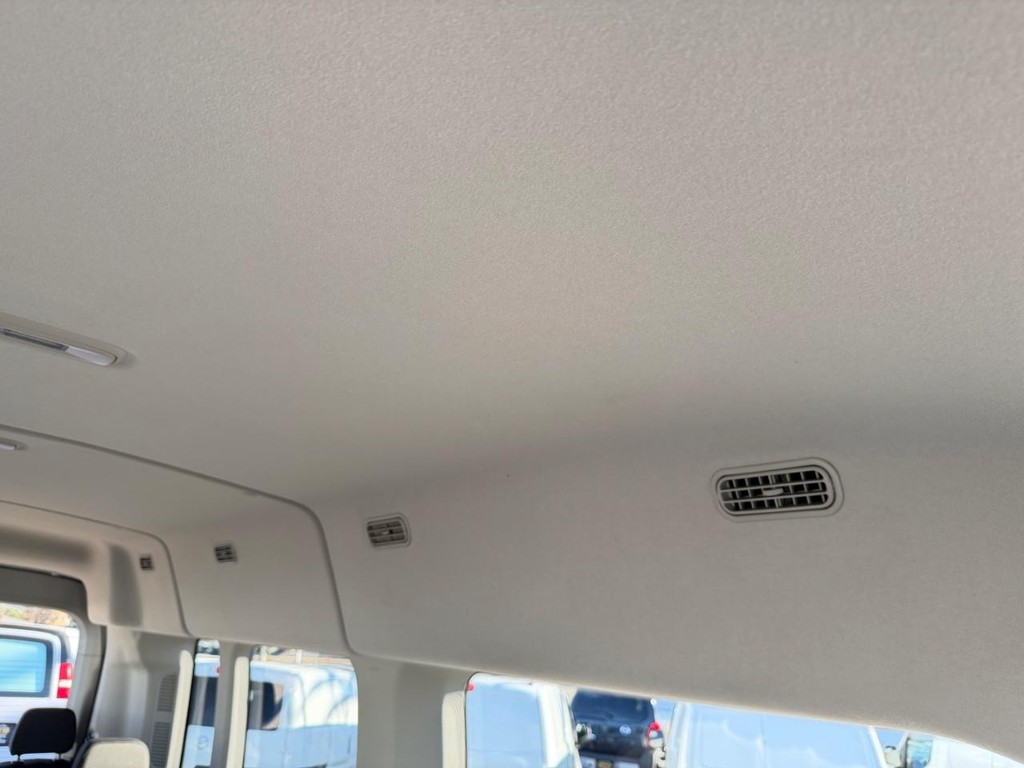 Ford Transit 350 Vehicle Full-screen Gallery Image 50