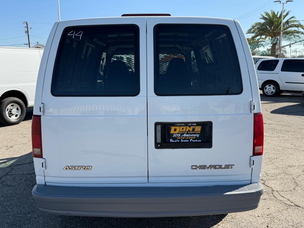 Chevrolet Astro Vehicle Full-screen Gallery Image 09
