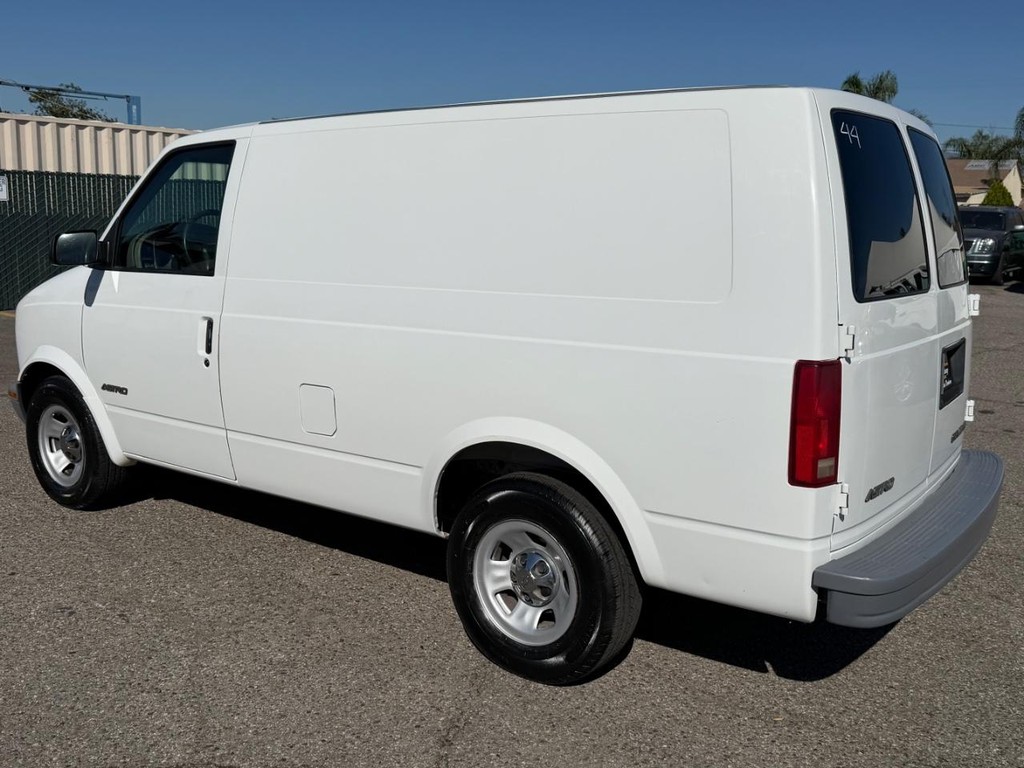 Chevrolet Astro Vehicle Full-screen Gallery Image 10