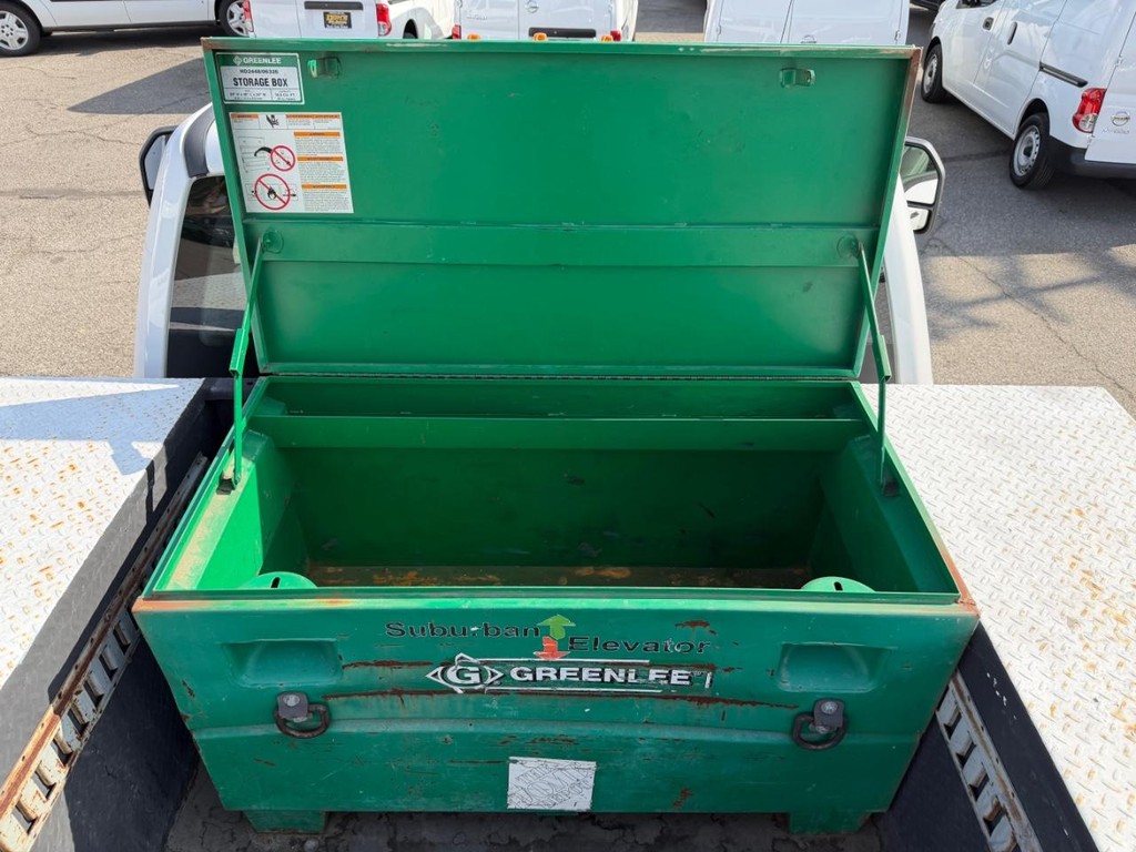 Ford F-550 Vehicle Full-screen Gallery Image 33