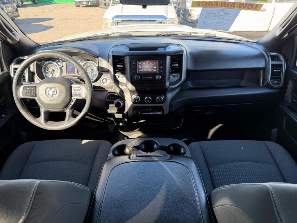 Ram 2500 Vehicle Full-screen Gallery Image 22