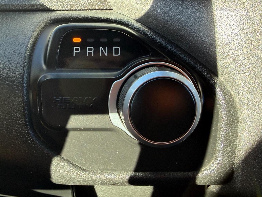 Ram 2500 Vehicle Full-screen Gallery Image 39