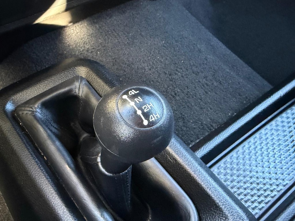 Ram 2500 Vehicle Full-screen Gallery Image 40