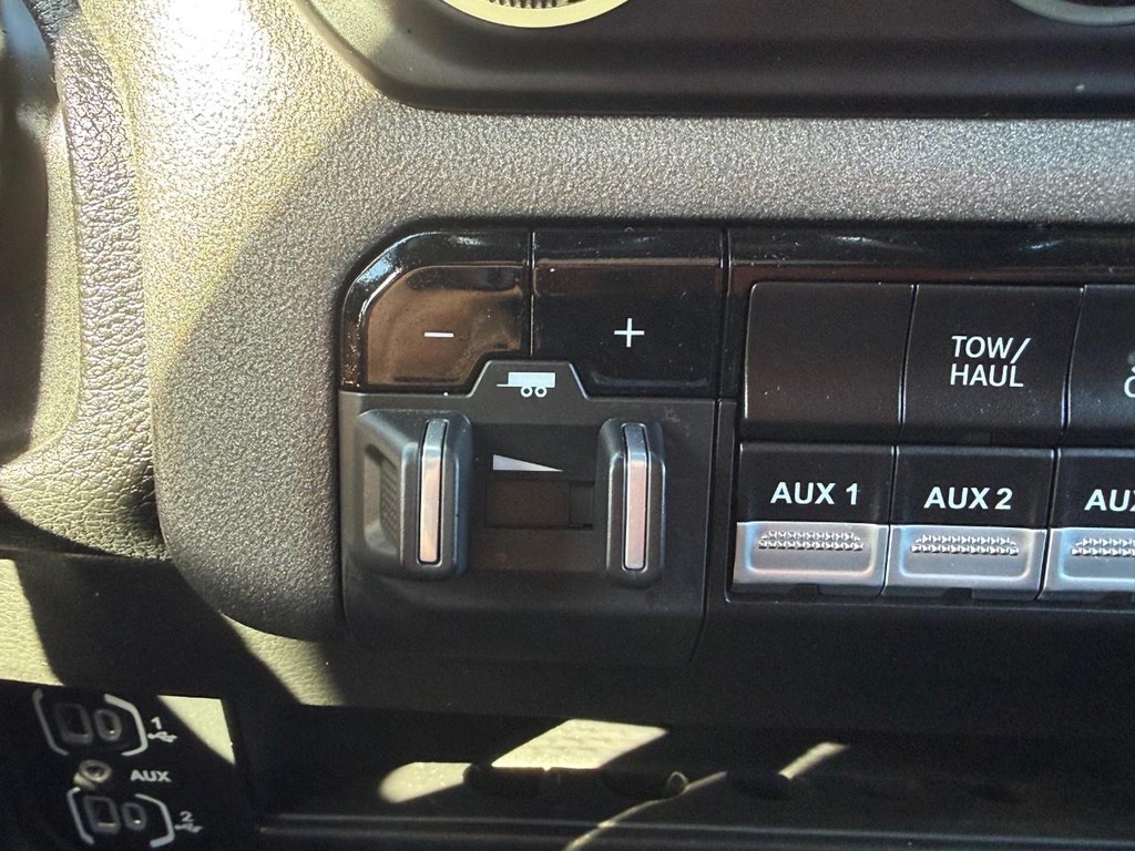 Ram 2500 Vehicle Full-screen Gallery Image 41