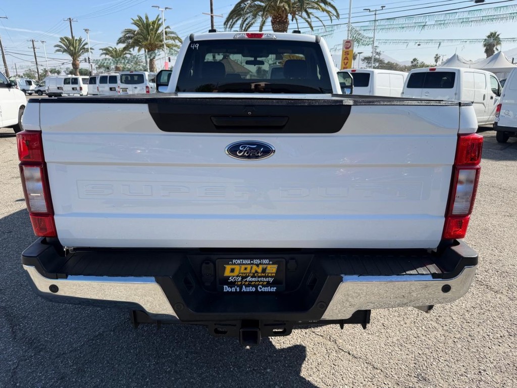 Ford F-350 Vehicle Full-screen Gallery Image 08