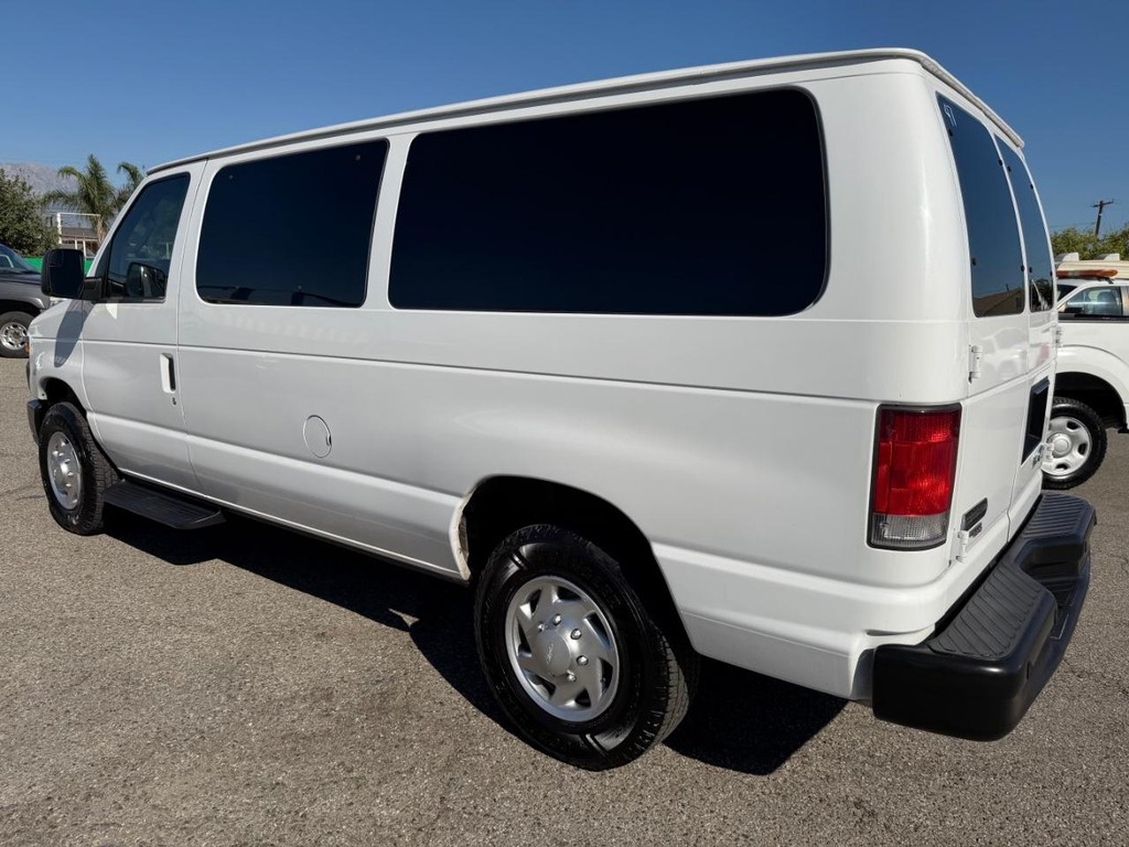 Ford E-350 Mobile Office Vehicle Full-screen Gallery Image 10