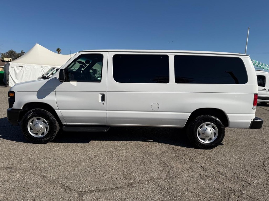 Ford E-350 Mobile Office Vehicle Full-screen Gallery Image 12