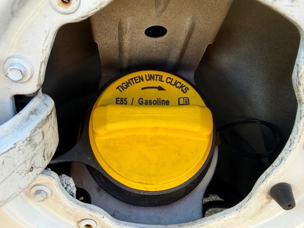 Ford E-350 Mobile Office Vehicle Full-screen Gallery Image 55