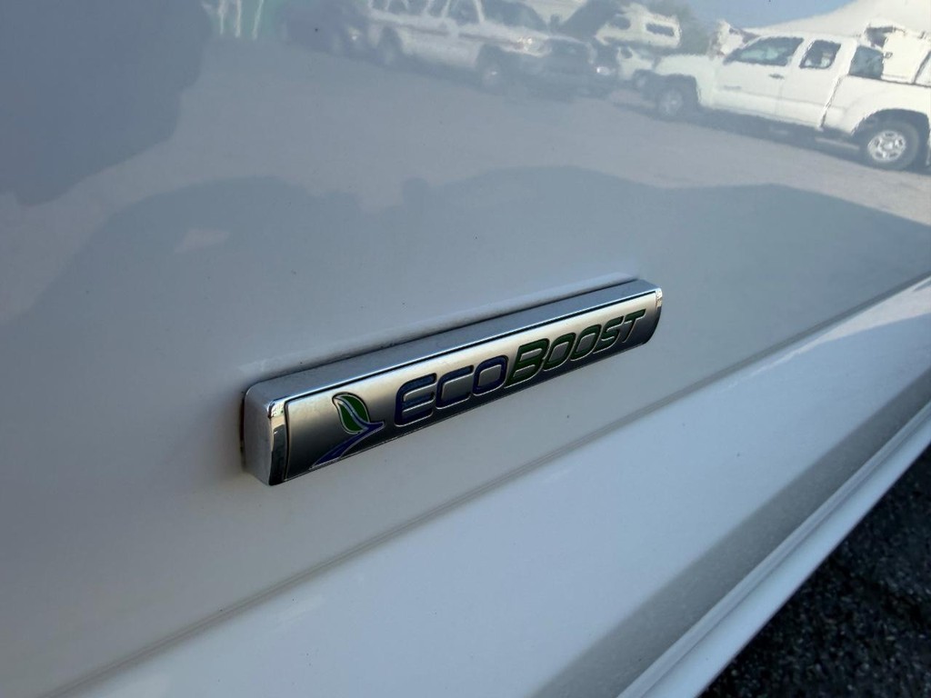 Ford F-150 Vehicle Full-screen Gallery Image 30