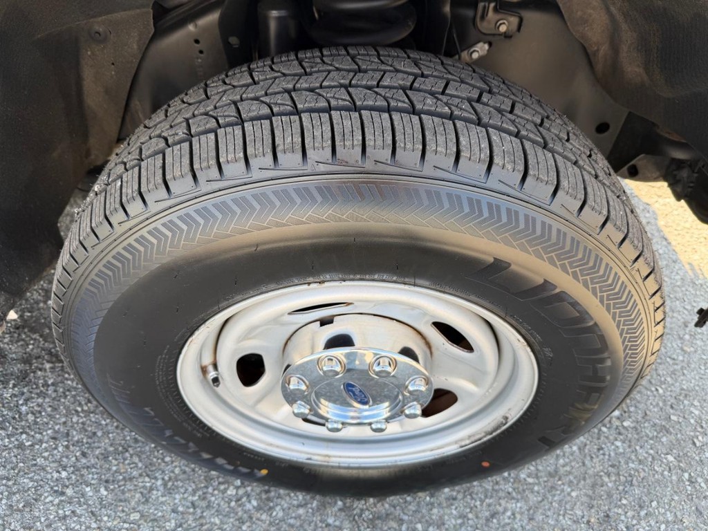 Ford F-250 Vehicle Full-screen Gallery Image 42