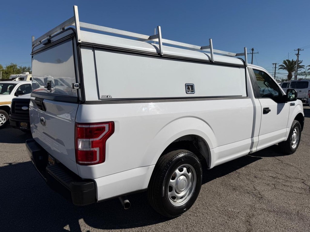 Ford F-150 Vehicle Full-screen Gallery Image 06