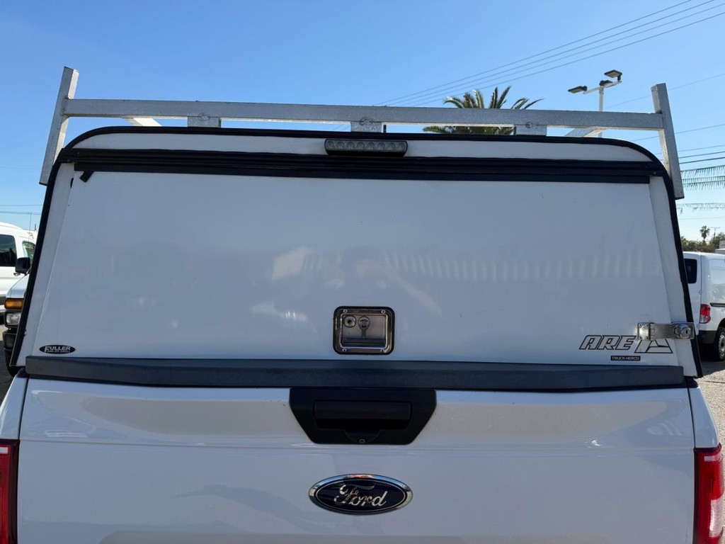 Ford F-150 Vehicle Full-screen Gallery Image 23