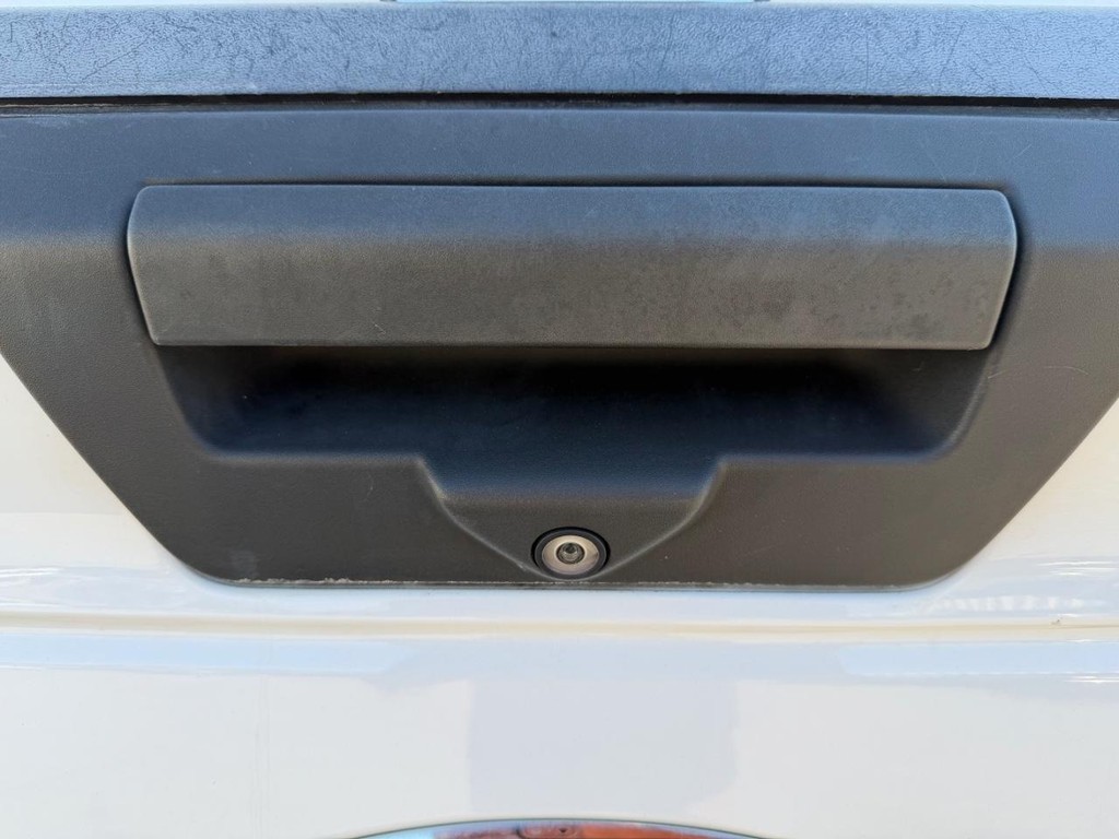 Ford F-150 Vehicle Full-screen Gallery Image 41