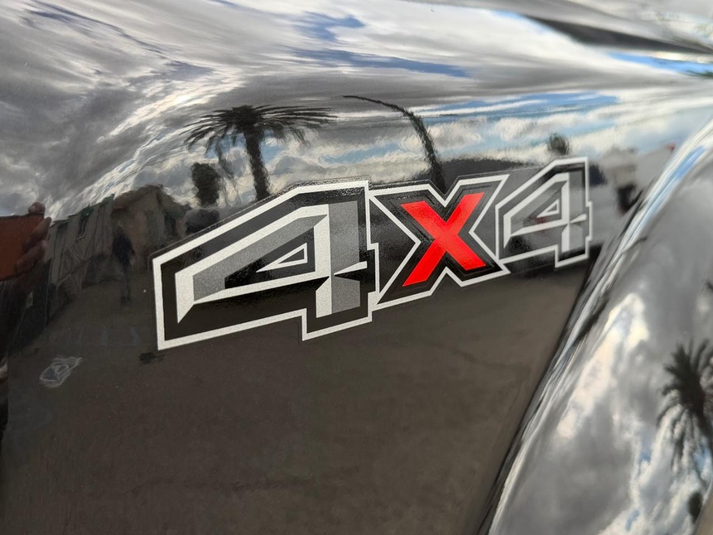 Ford F-450 Vehicle Full-screen Gallery Image 55