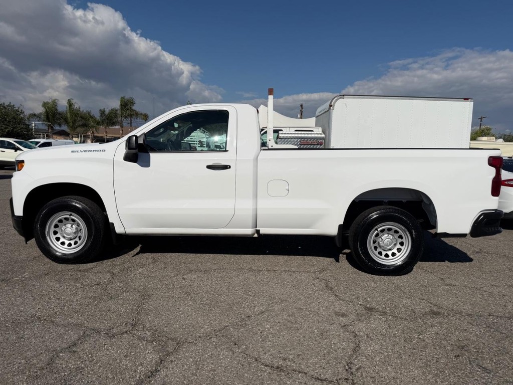 Chevrolet Silverado 1500 Vehicle Full-screen Gallery Image 11