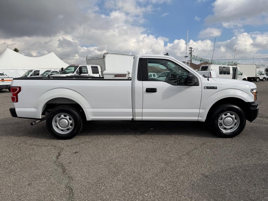 Ford F-150 Vehicle Full-screen Gallery Image 05