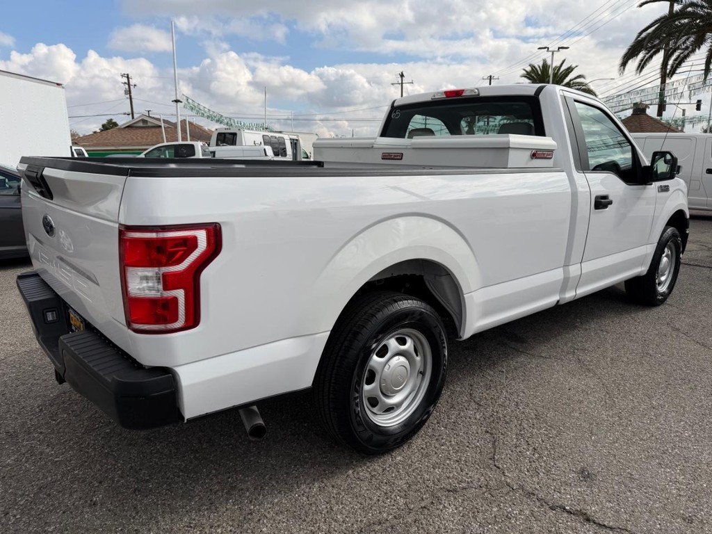 Ford F-150 Vehicle Full-screen Gallery Image 06