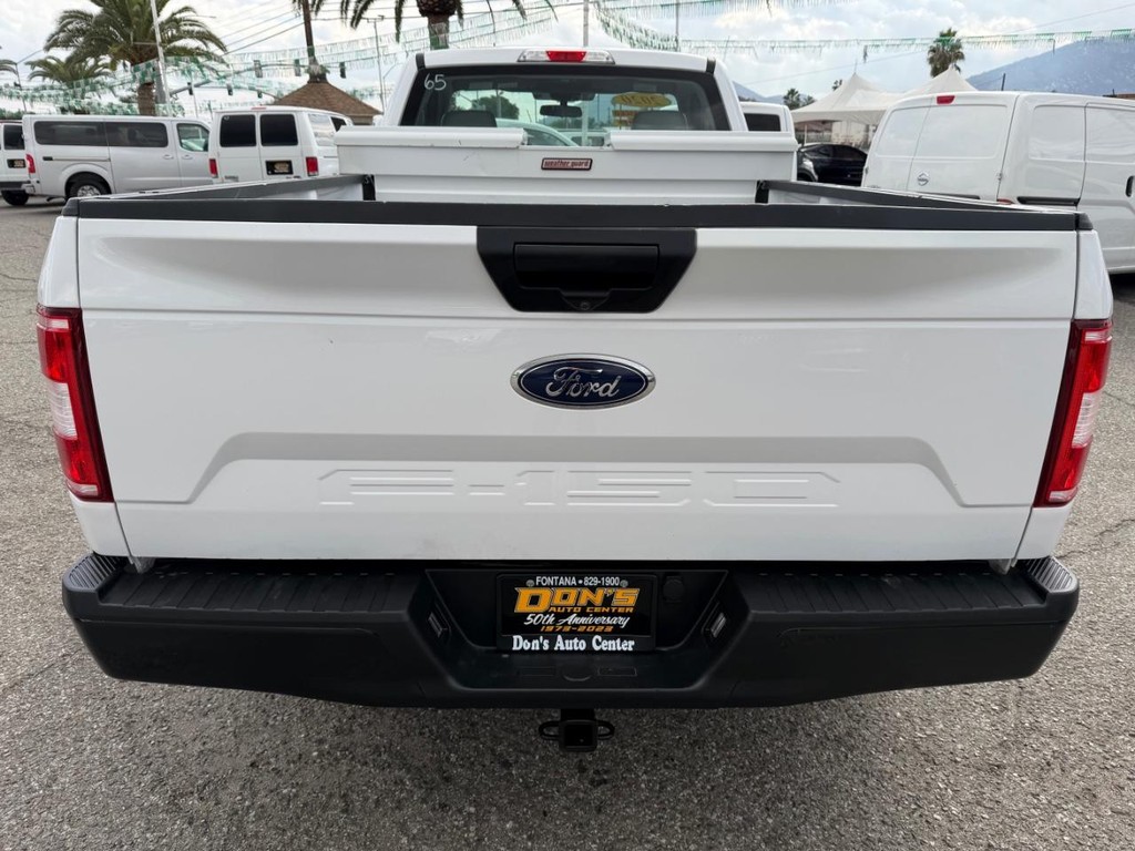 Ford F-150 Vehicle Full-screen Gallery Image 08