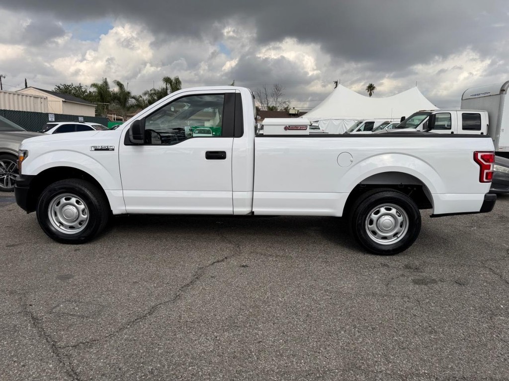 Ford F-150 Vehicle Full-screen Gallery Image 11