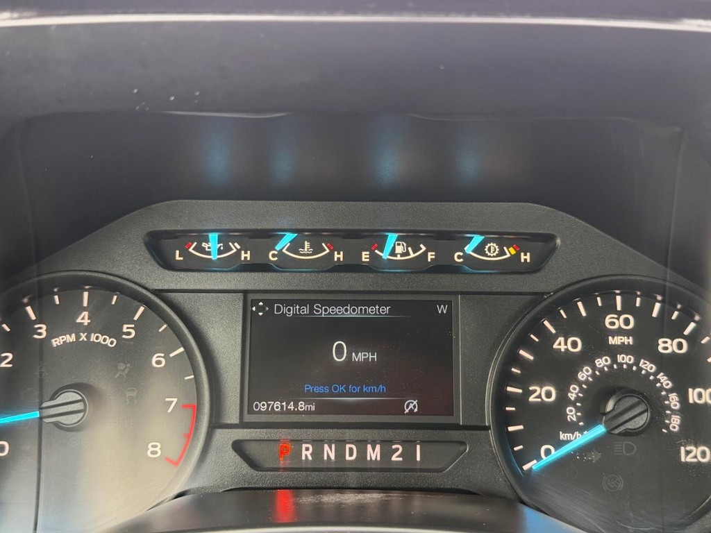 Ford F-150 Vehicle Full-screen Gallery Image 30