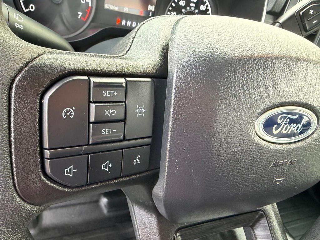 Ford F-150 Vehicle Full-screen Gallery Image 34