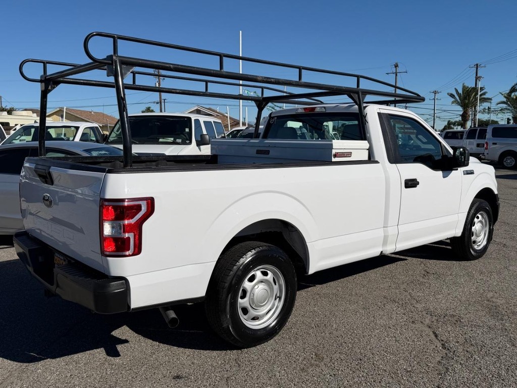Ford F-150 Vehicle Full-screen Gallery Image 06