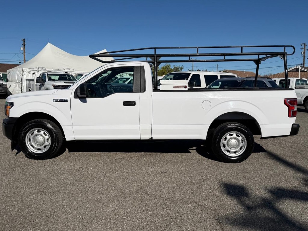 Ford F-150 Vehicle Full-screen Gallery Image 11