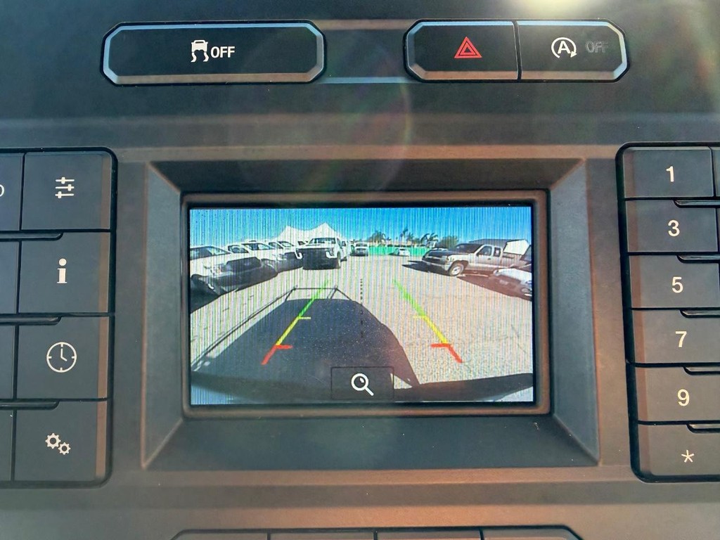 Ford F-150 Vehicle Full-screen Gallery Image 31