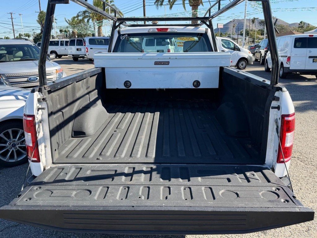 Ford F-150 Vehicle Full-screen Gallery Image 33