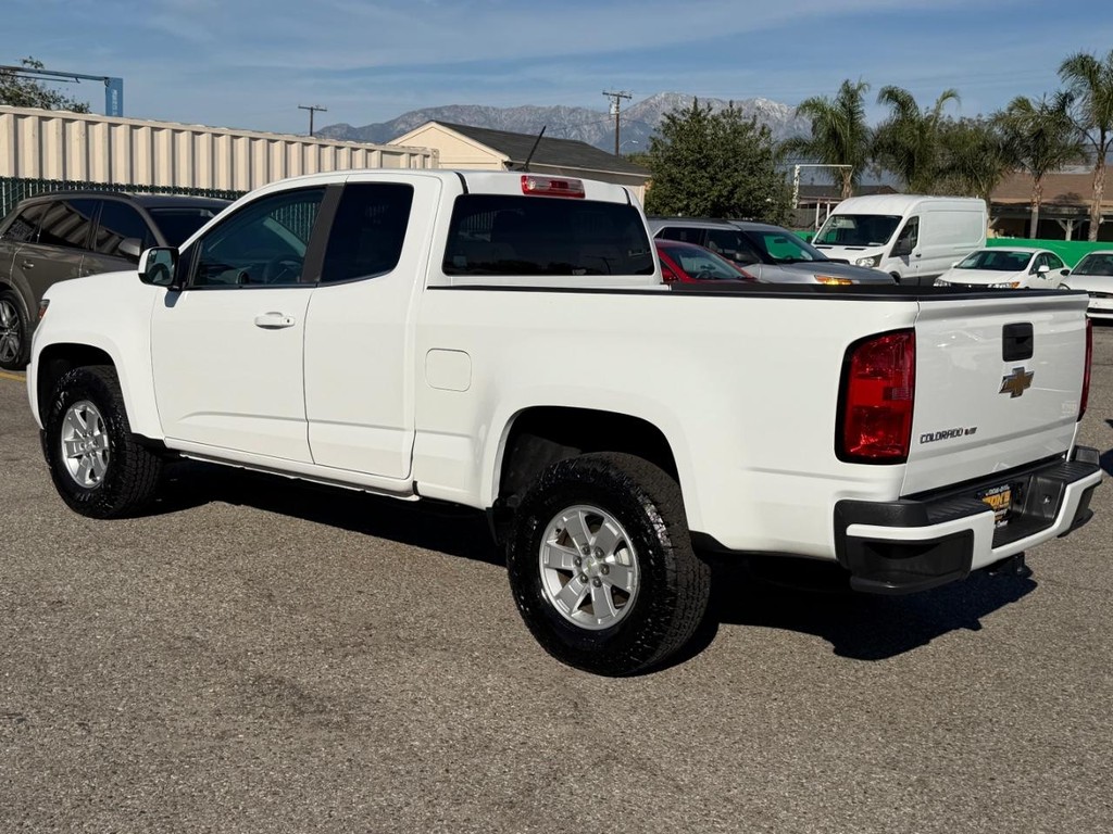 Chevrolet Colorado Vehicle Full-screen Gallery Image 09