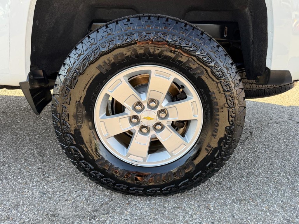 Chevrolet Colorado Vehicle Full-screen Gallery Image 39