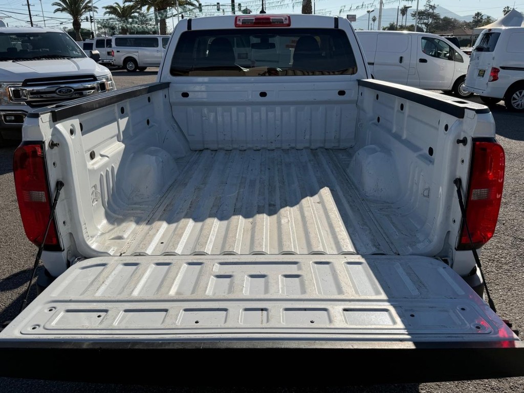 Chevrolet Colorado Vehicle Full-screen Gallery Image 41