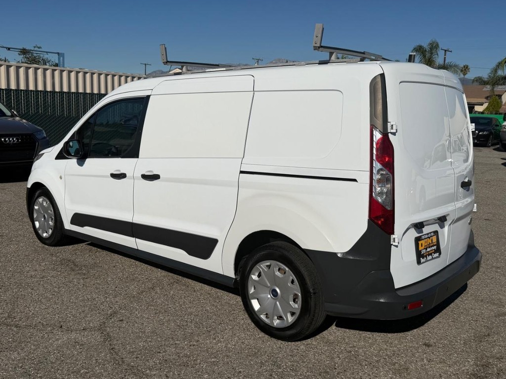 Ford Transit Connect Vehicle Full-screen Gallery Image 10